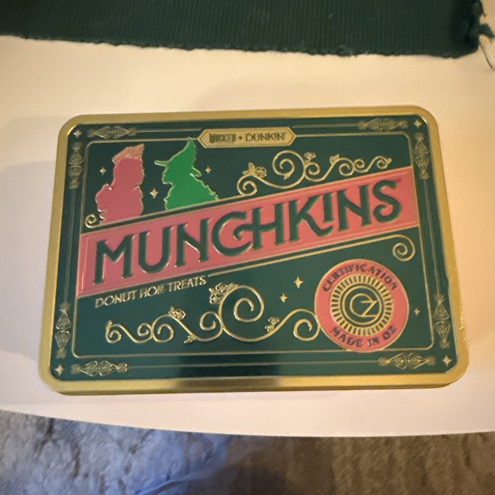 2025 WICKED Dunkin' Donuts munchkin TIN Collectible Exclusive Glinda Elephant